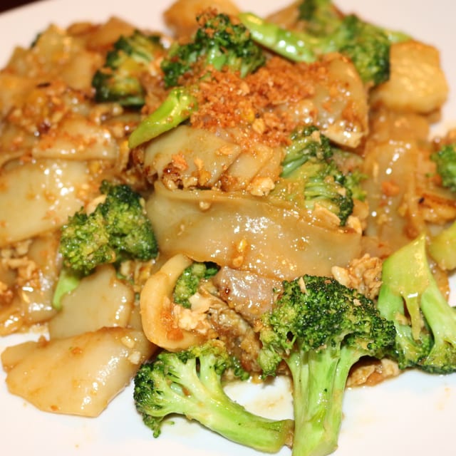 Pad Si Eew Noodles.